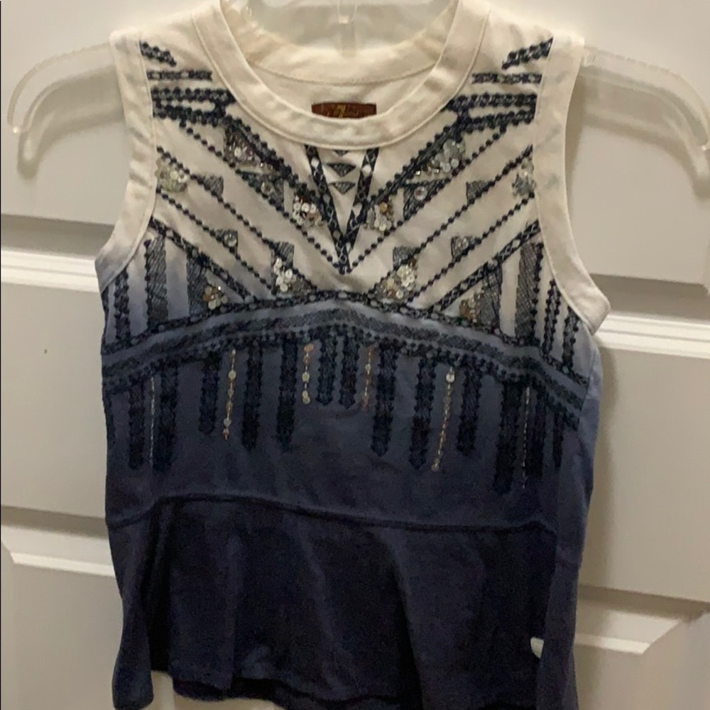 Detailed blue and white tank top